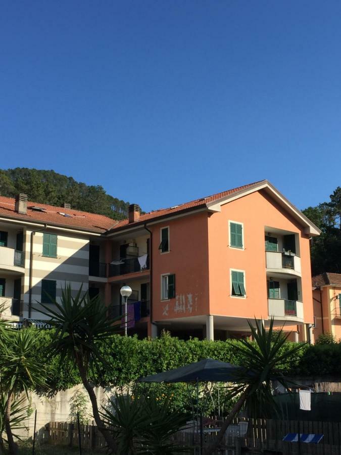 Smeraldo Levanto Bagian luar foto